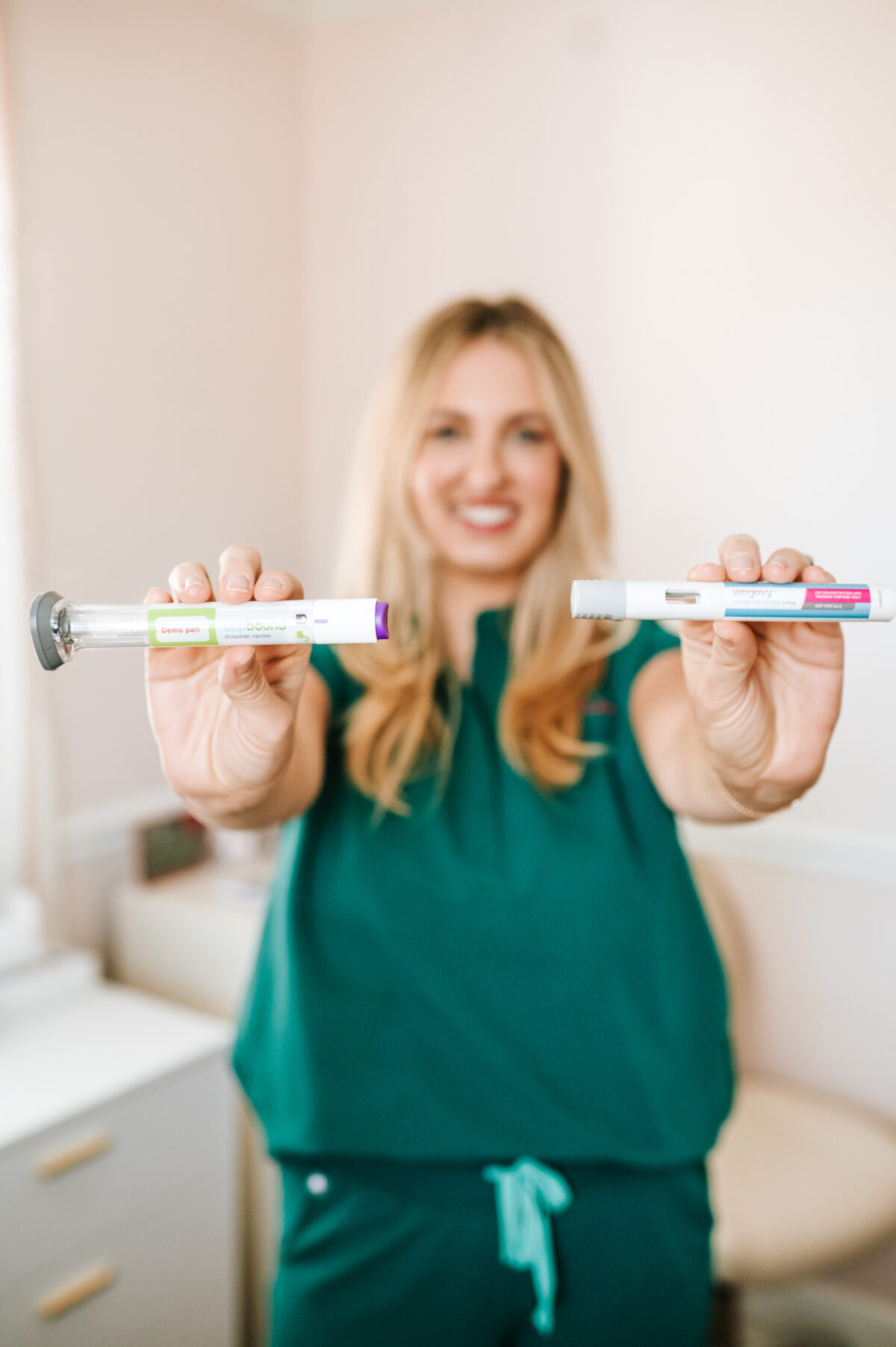 Tirzepatide vs Semaglutide: Key Differences, Results, Side Effects, and Which One Is Better for Weight Loss